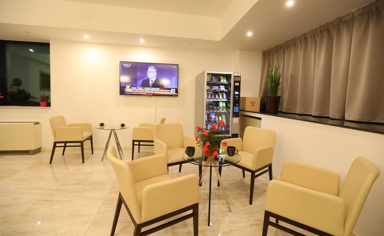 普拉托套房酒店 外观 照片
